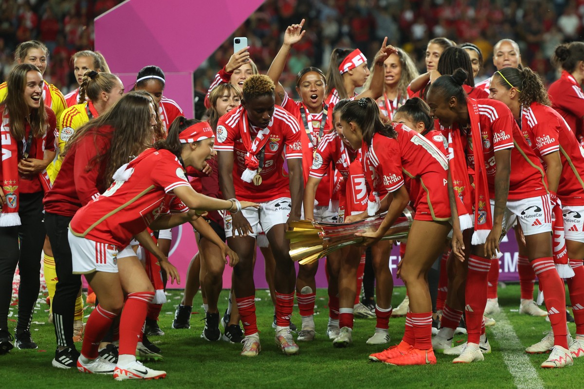 Benfica vai disputar jogo da Champions feminina no Estádio da Luz - Futebol  Feminino - Jornal Record