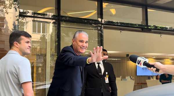 Tite recebe alta após internação e afirma: Estou legal