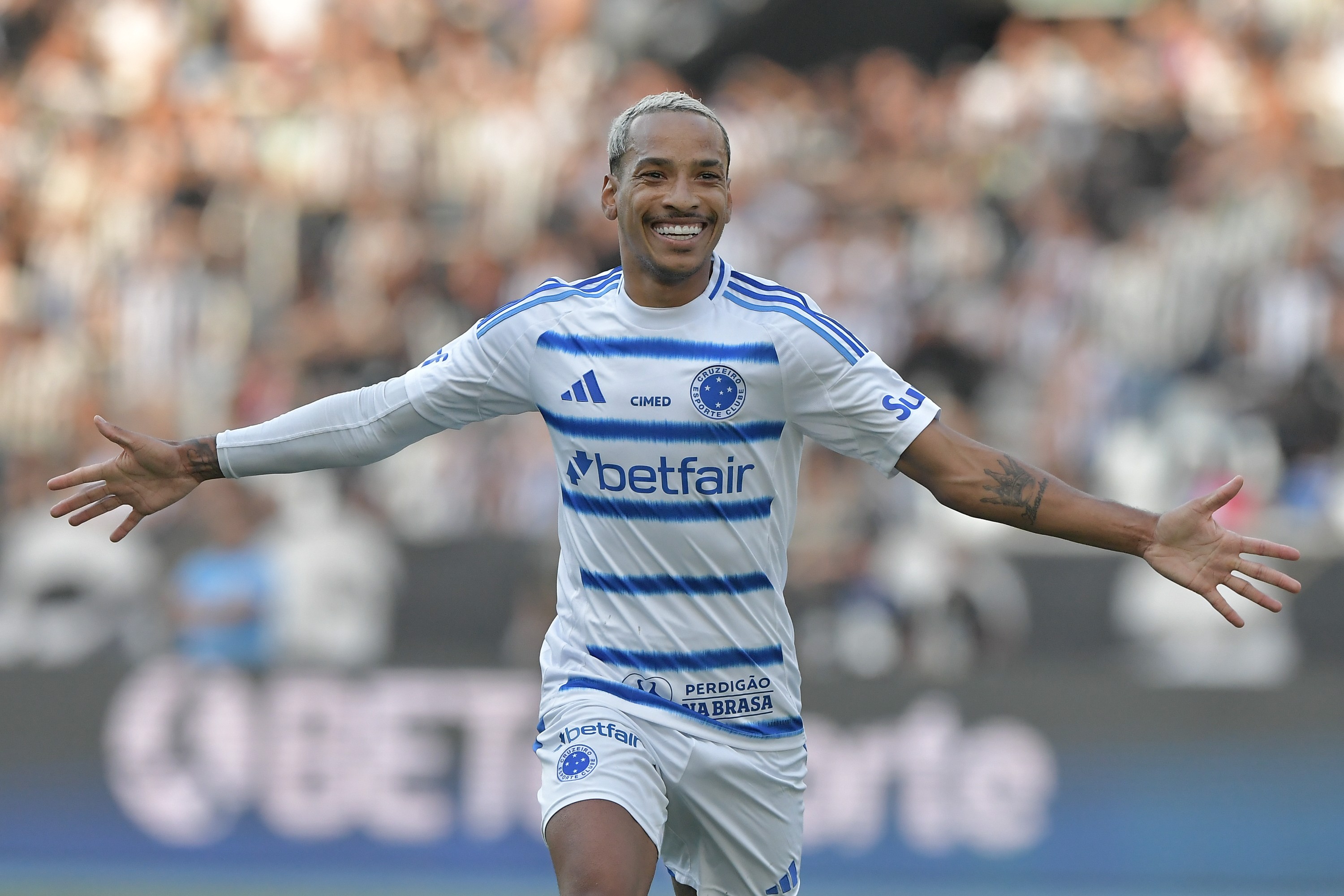 Cruzeiro garante terceiro melhor primeiro turno da história