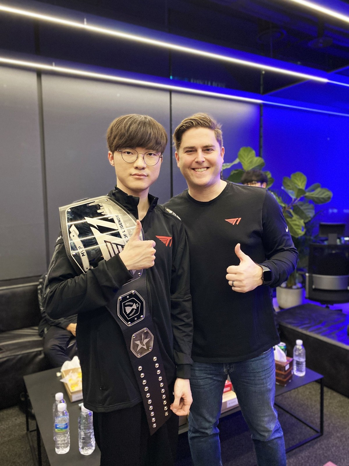 VAZARAM os SALÁRIOS QUE o FAKER E VÁRIOS JOGADORES DA LCK GANHAM! 