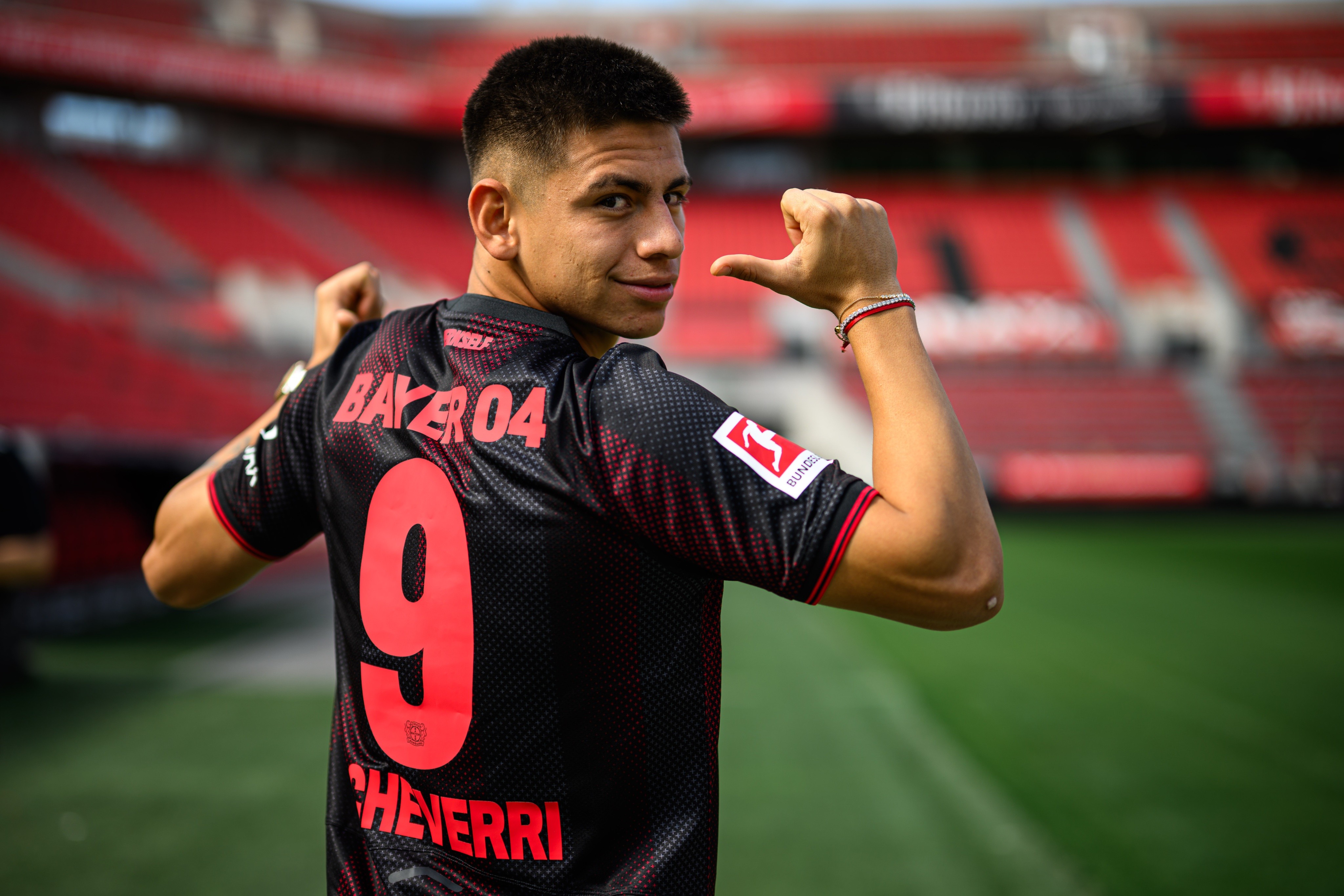 Leverkusen contrata joia argentina do Manchester City por empréstimo