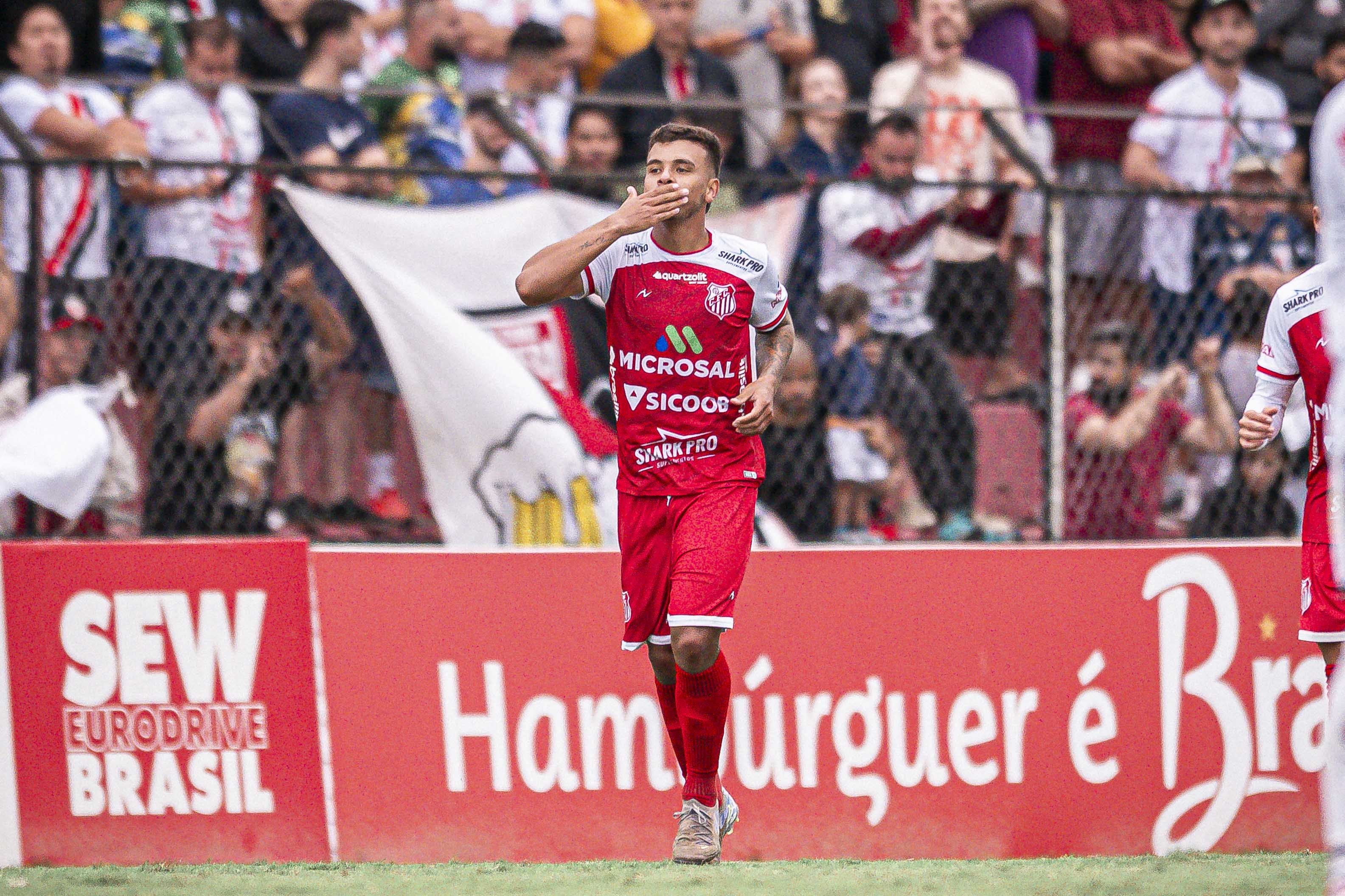 Artilheiro em SP mira retorno ao Cruzeiro para alcançar sucesso no futuro