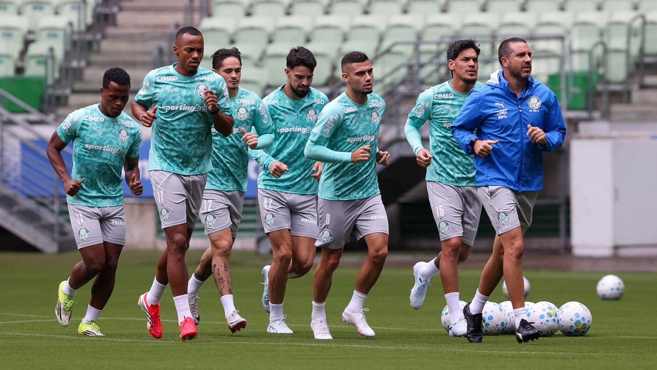 Palmeiras Realiza Primeiro Treino no Allianz Parque Após Renovação do Gramado