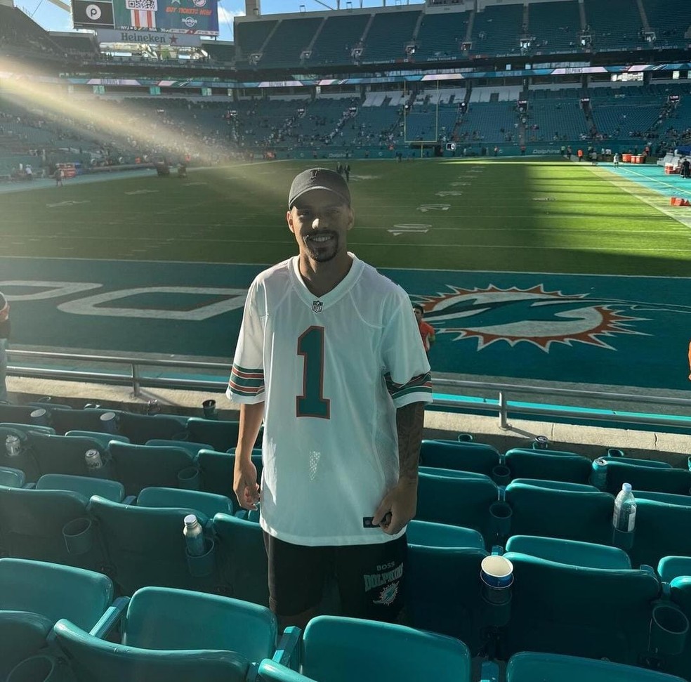 Matheuzinho foi ver jogo de futebol americano — Foto: Divulgação
