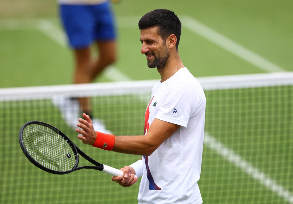 Djokovic está na semifinal de Wimbledon — Foto: REUTERS