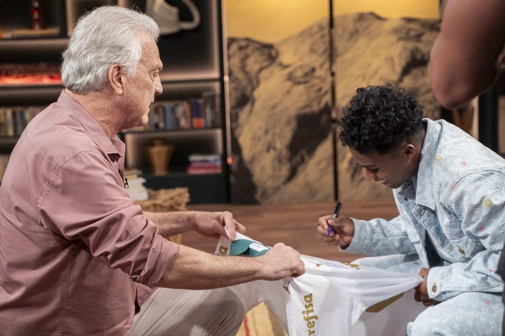 Endrick, do Palmeiras, em entrevista ao Bial no "Conversa com Bial" &mdash; Foto: Globo/ Maur&iacute;cio Fidalgo