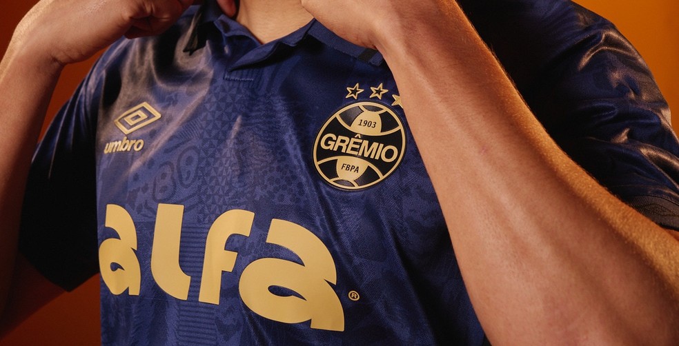 Alfa tem valores atrasados com o Grêmio — Foto: Lucas Uebel / Grêmio Divulgação