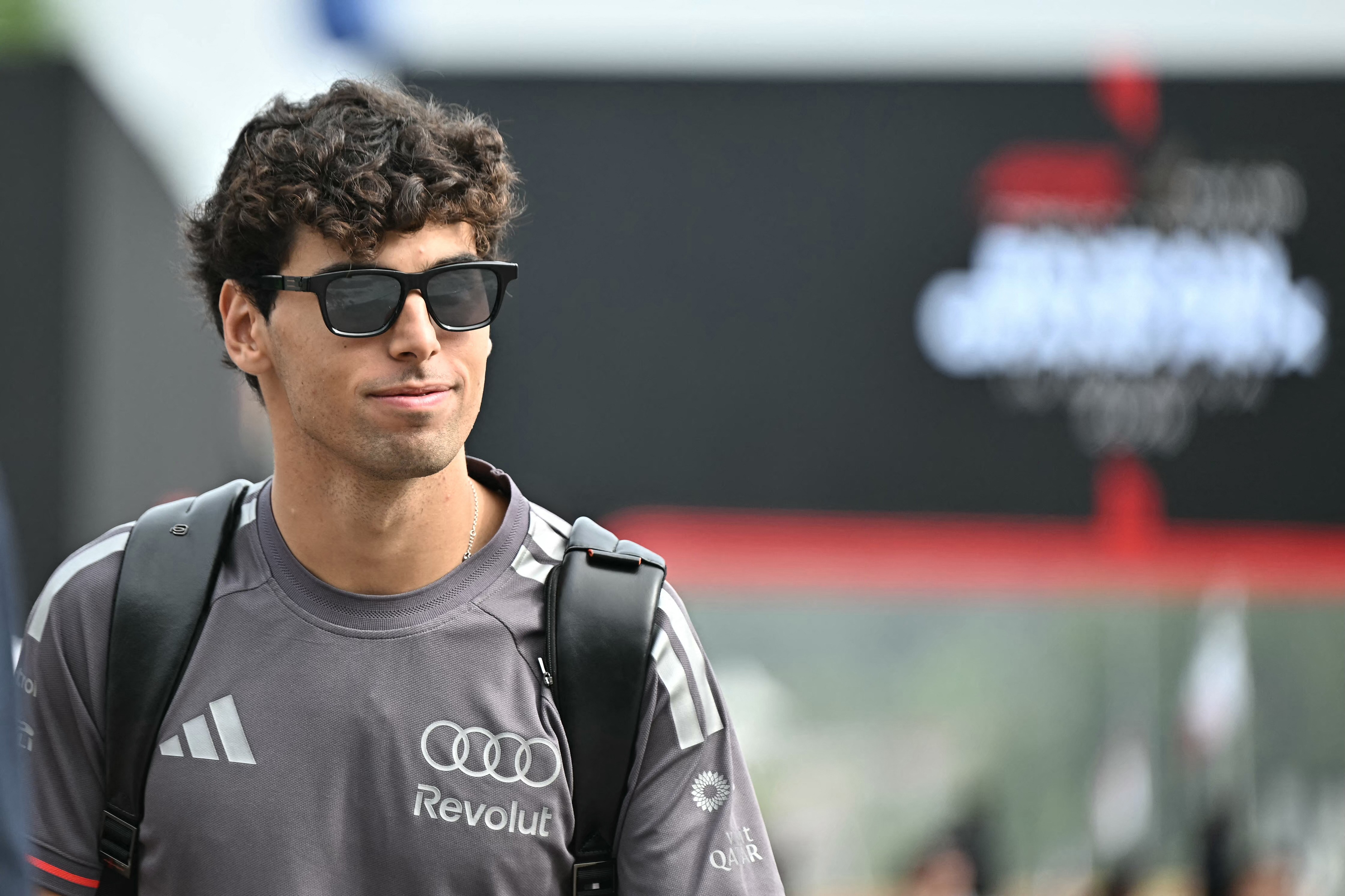 Análise: apesar de quebra e treta com Hamilton, sexta traz boas notícias para Bortoleto na Malásia