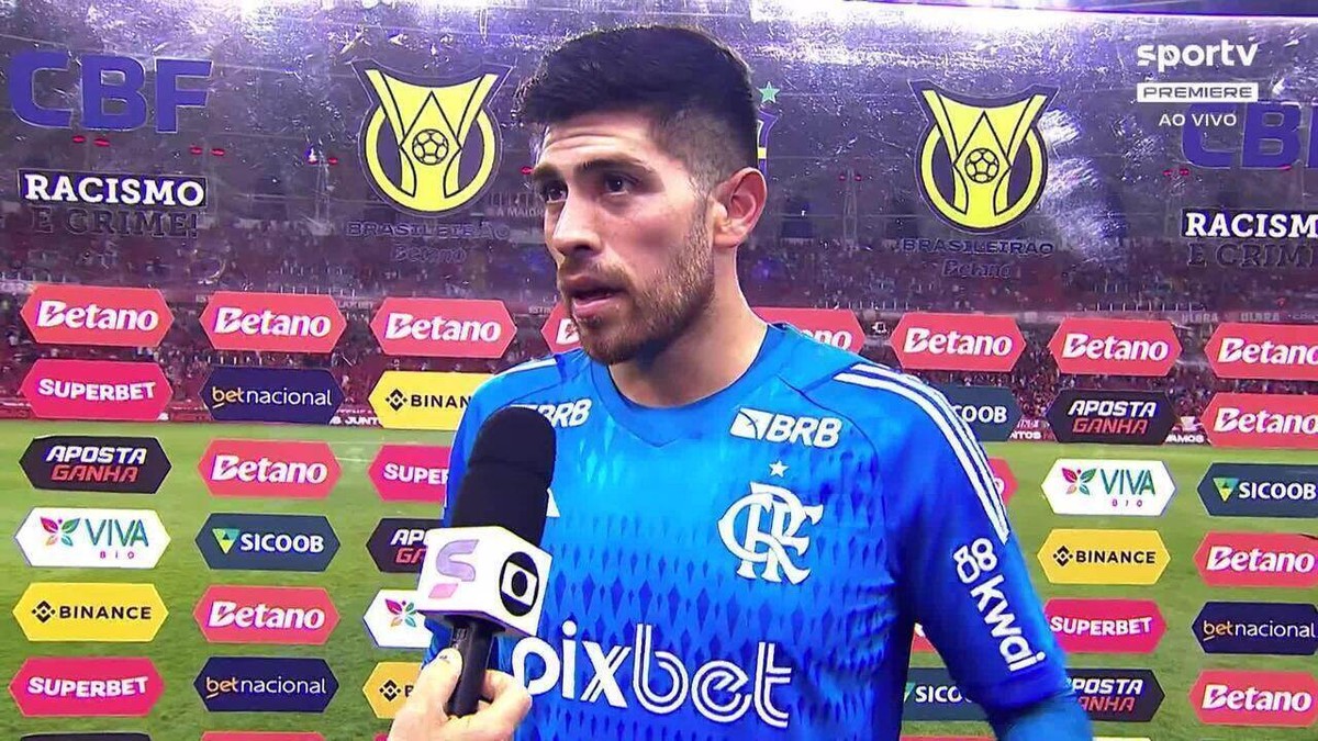Rossi destaca esforço do Flamengo em jogo contra o Internacional.