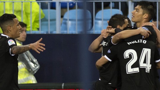 Sevilla vence na estreia de Arana; Valencia empata e perde chance de passar o Real