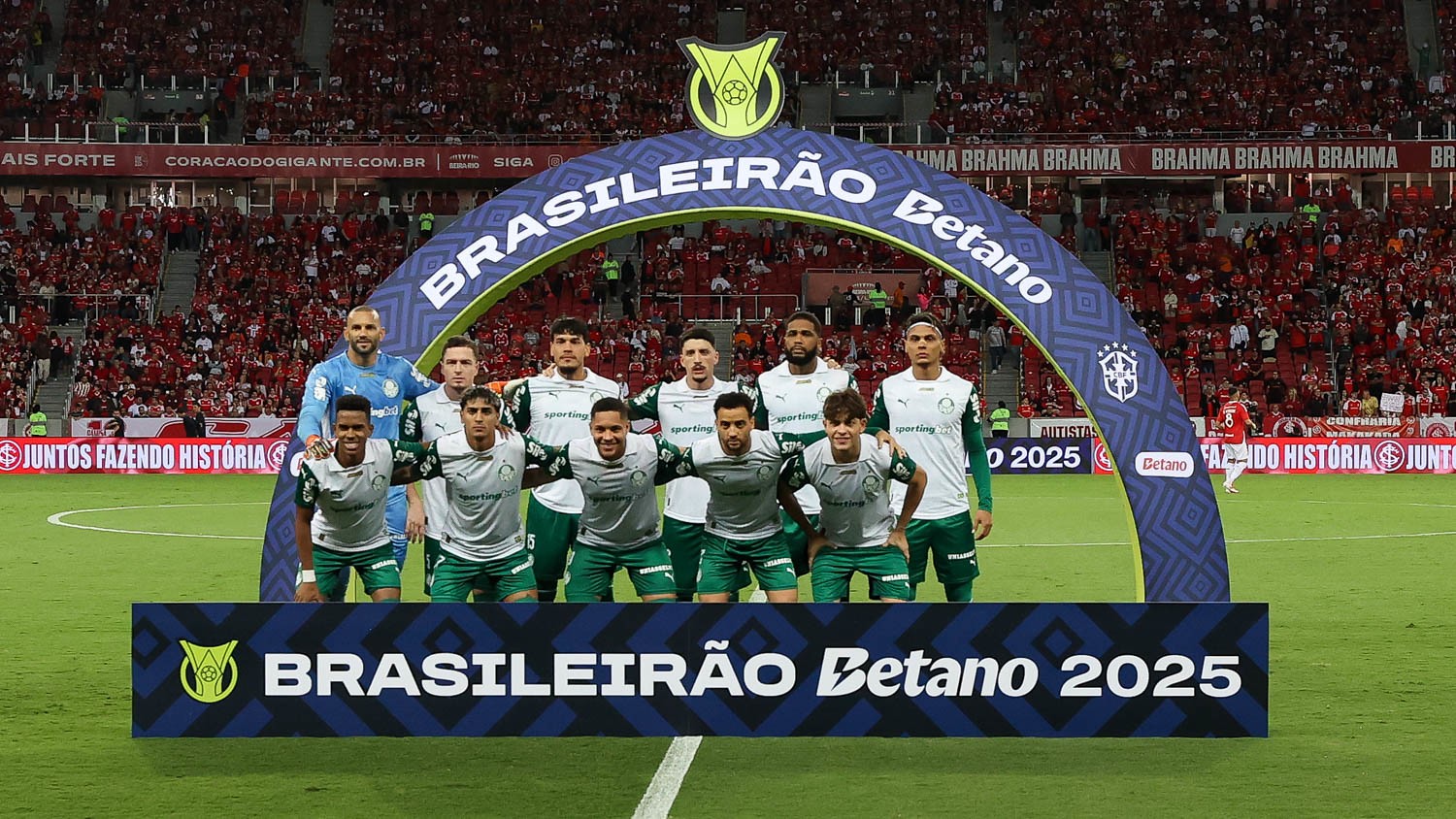 Atuações do Palmeiras: Defesa sólida de Gómez e Giay e vitória decidida por Torres