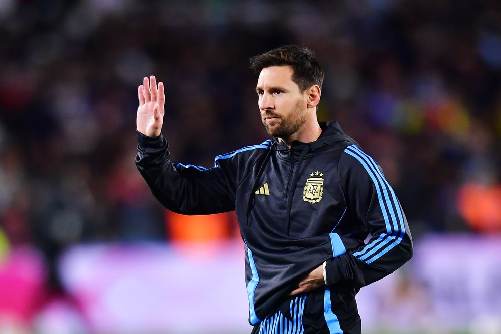 Messi se emociona antes de possível despedida da seleção na Argentina; veja