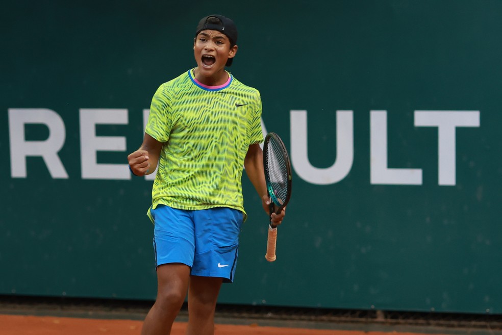 Guto Miguel conquistou vaga na chave juvenil de Roland Garros — Foto: Marcello Zambrana/DGW