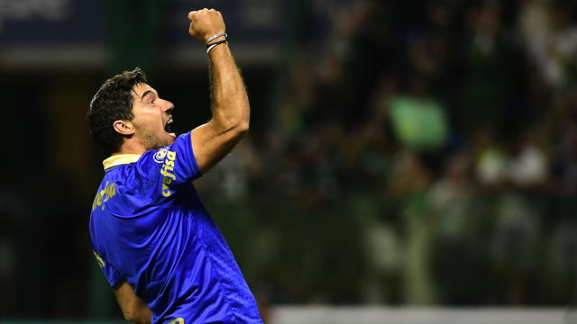 Abel Ferreira festeja tricampeonato paulista pelo Palmeiras