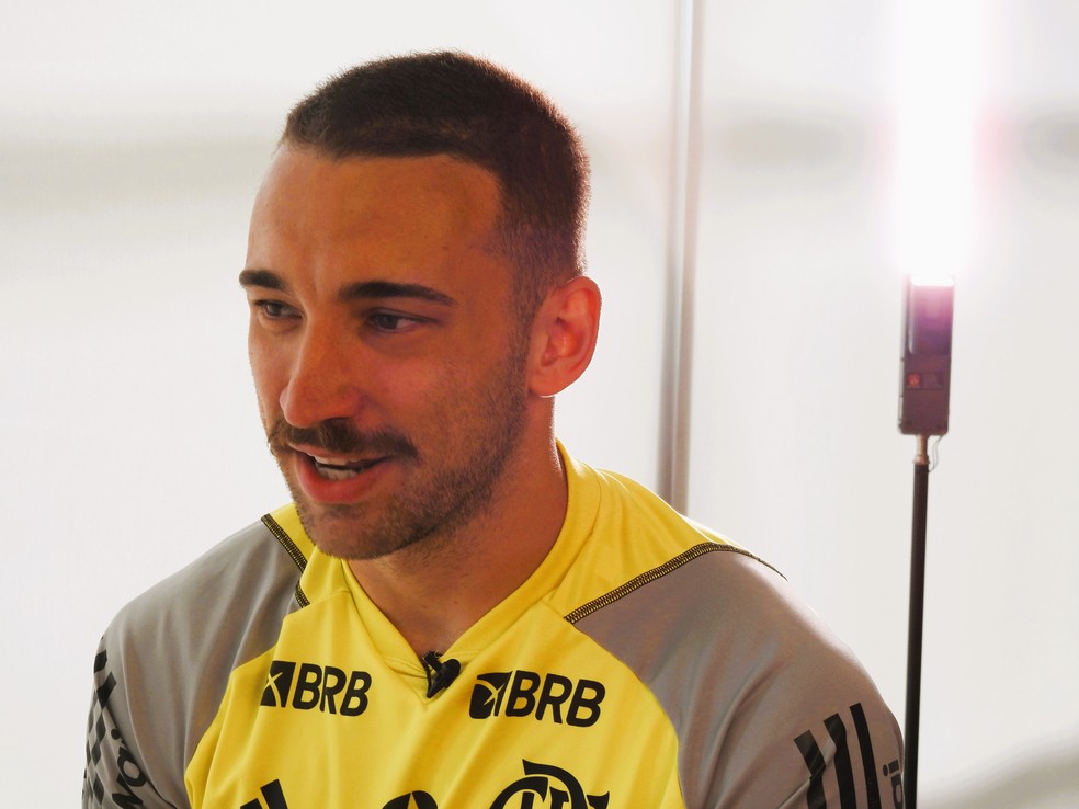 Léo Ortiz, do Flamengo, em entrevista ao ge — Foto: Fred Gomes