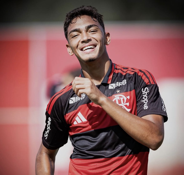 Sem Bruno Henrique, Flamengo testa o joia da base no time principal