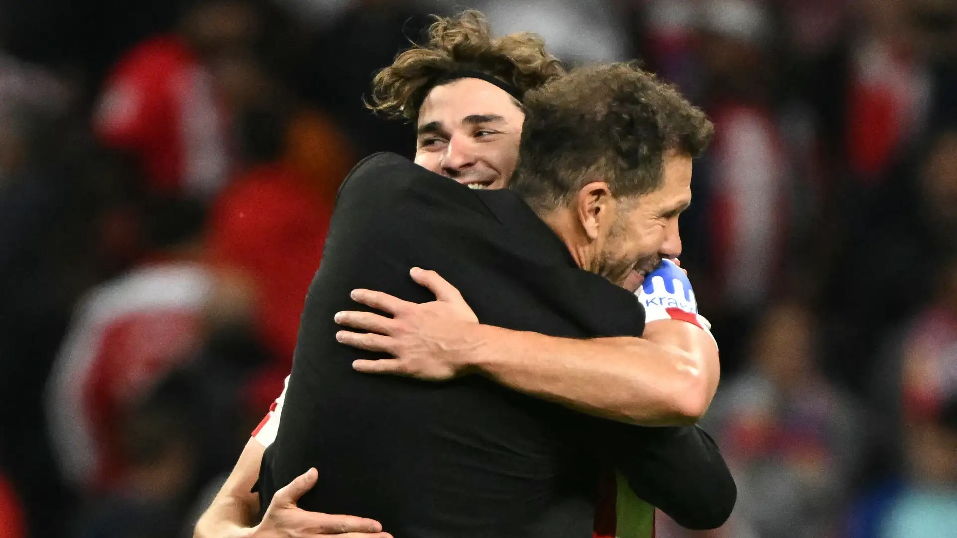 Simeone sobre Julián Álvarez: "Espero que isso tenha servido como um aprendizado"