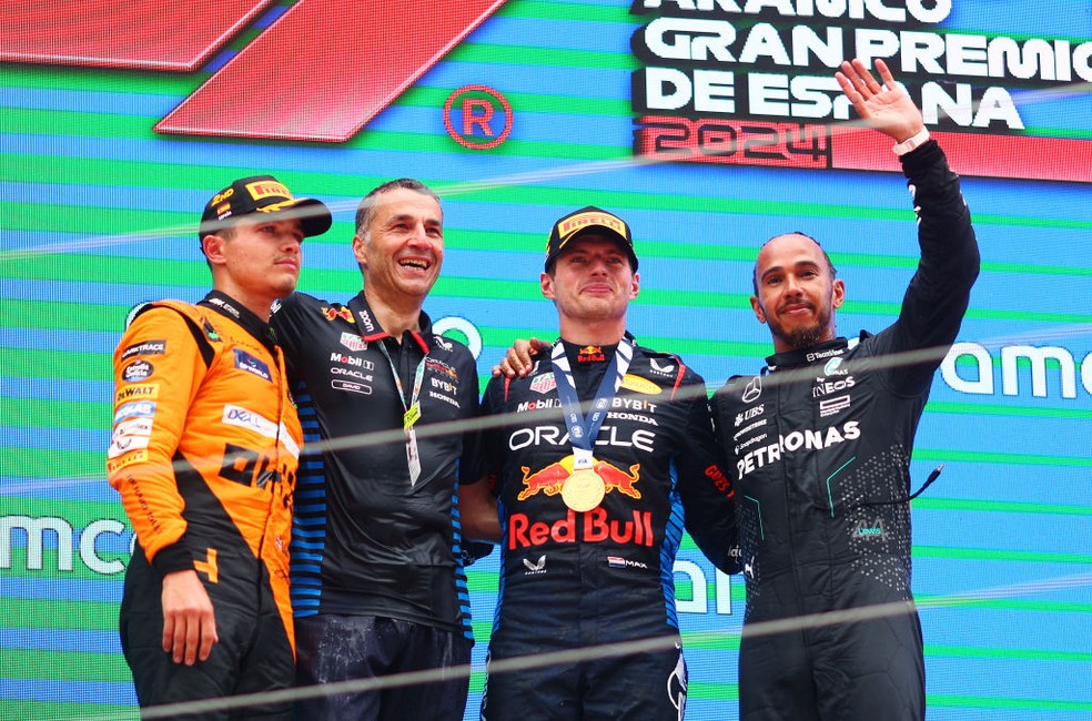 Max Verstappen, Lando Norris e Lewis Hamilton formaram o pódio do GP da Espanha de F1 2024 — Foto: Clive Rose - Formula 1/Formula 1 via Getty Images