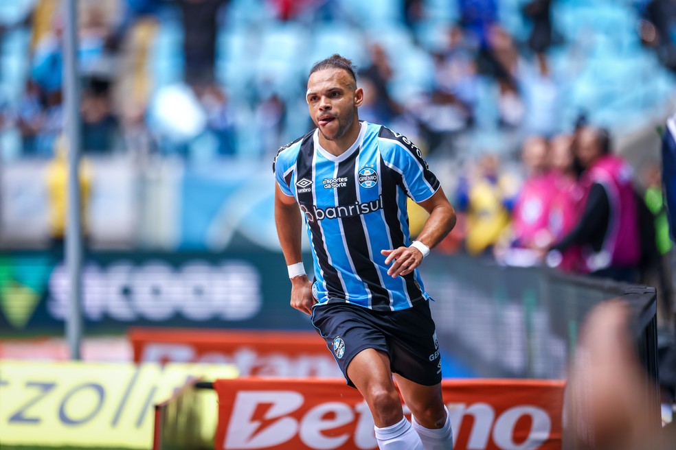 Braithwaite comemora gol pelo Grêmio — Foto: Lucas Uebel/Grêmio FBPA