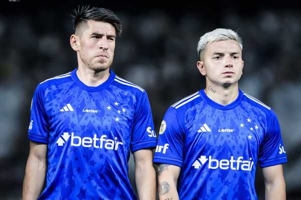 VÃO SER COMPRADOS? Empréstimo de dupla chega próximo ao fim e diretoria analisa situação