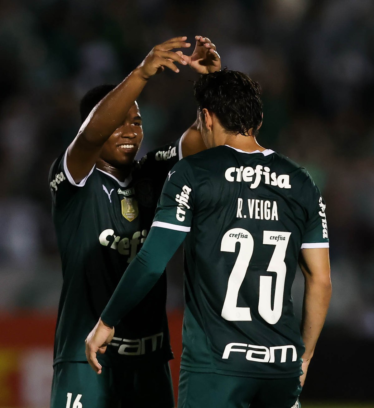 Endrick e Raphael Veiga: amizade construída no Palmeiras chega à seleção brasileira