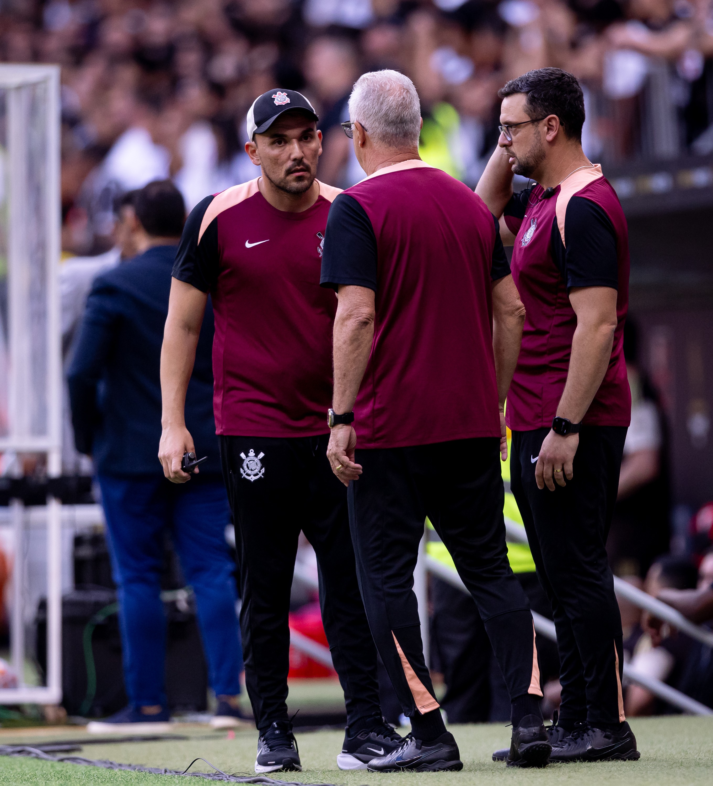 Corinthians Adota Estratégia Agressiva para Maximizar Desempenho no Clássico Contra o Palmeiras