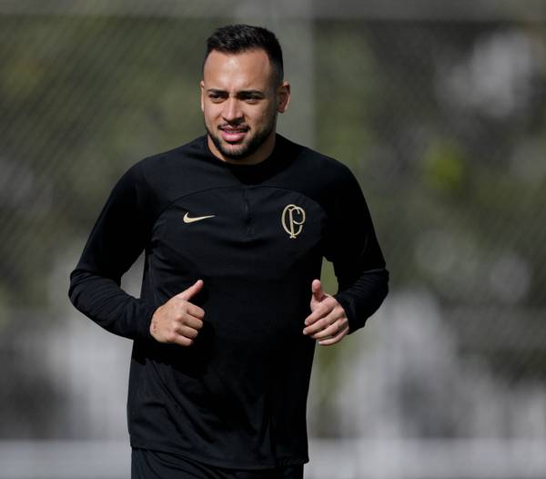 Estafe de Maycon faz consulta ao Shakhtar sobre planos para 2024 e aguarda Corinthians