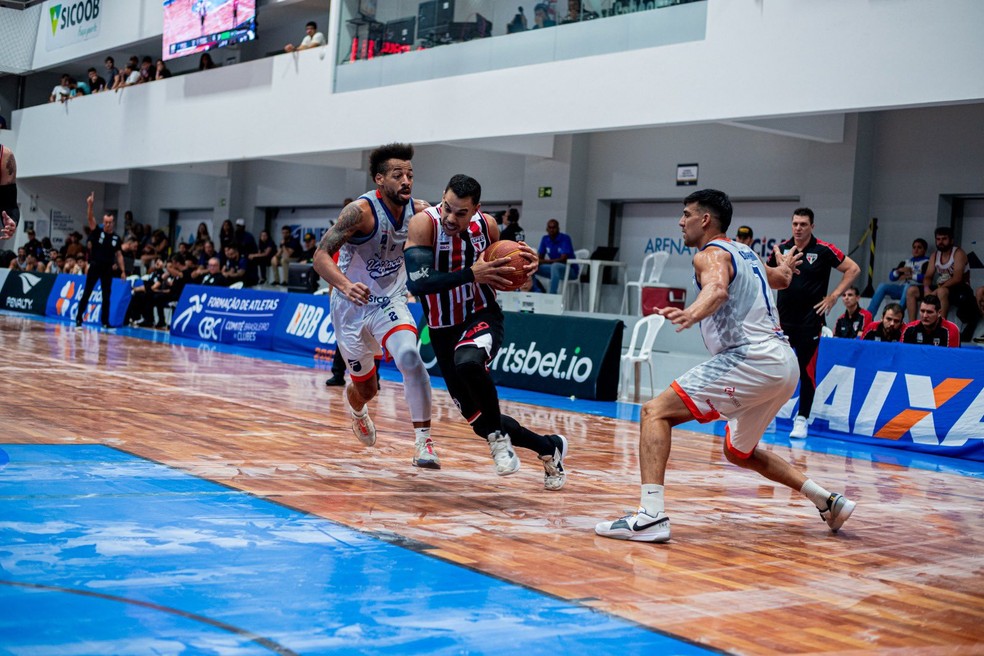 Unifacisa vence o São Paulo e segue invicto em casa no NBB 2023/2024 — Foto: Gabriella Tayane/Basquete Unifacisa