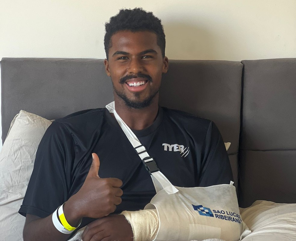 Wallison, lateral do Botafogo-SP.