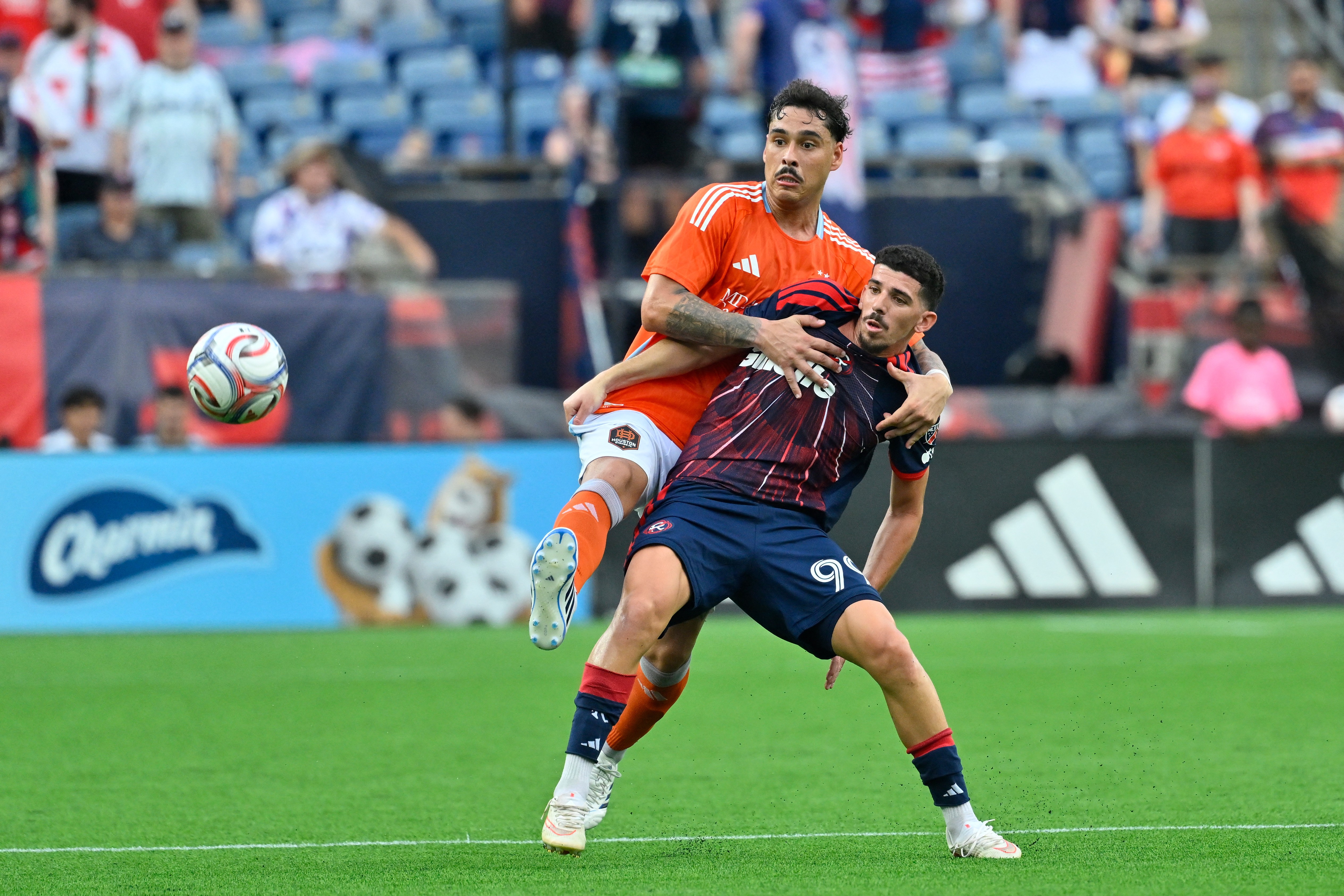 Ex-Botafogo comemora recorde de jogos do Houston Dynamo sem ser vazado na MLS
