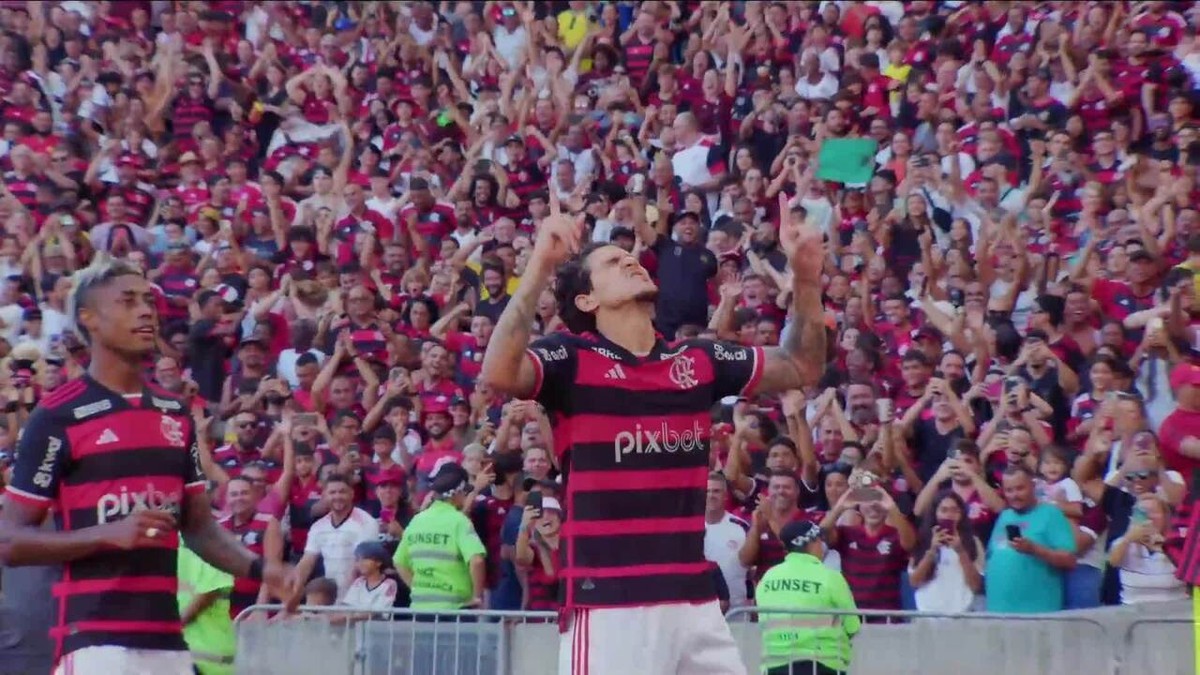 Uruguaios contribuem para inteligência do Flamengo na conquista de taça.