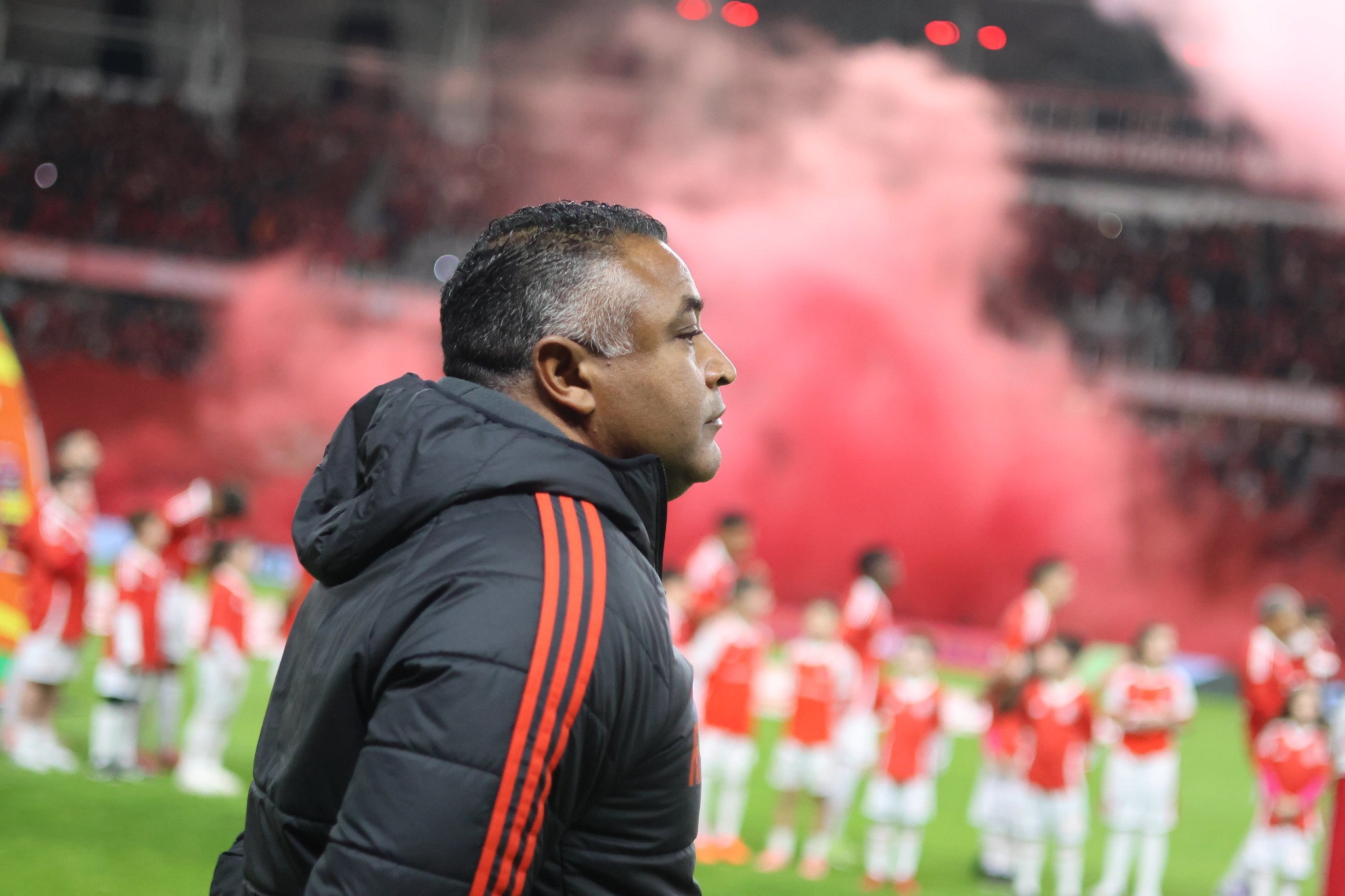 É hora de Roger Machado mexer no time do Inter