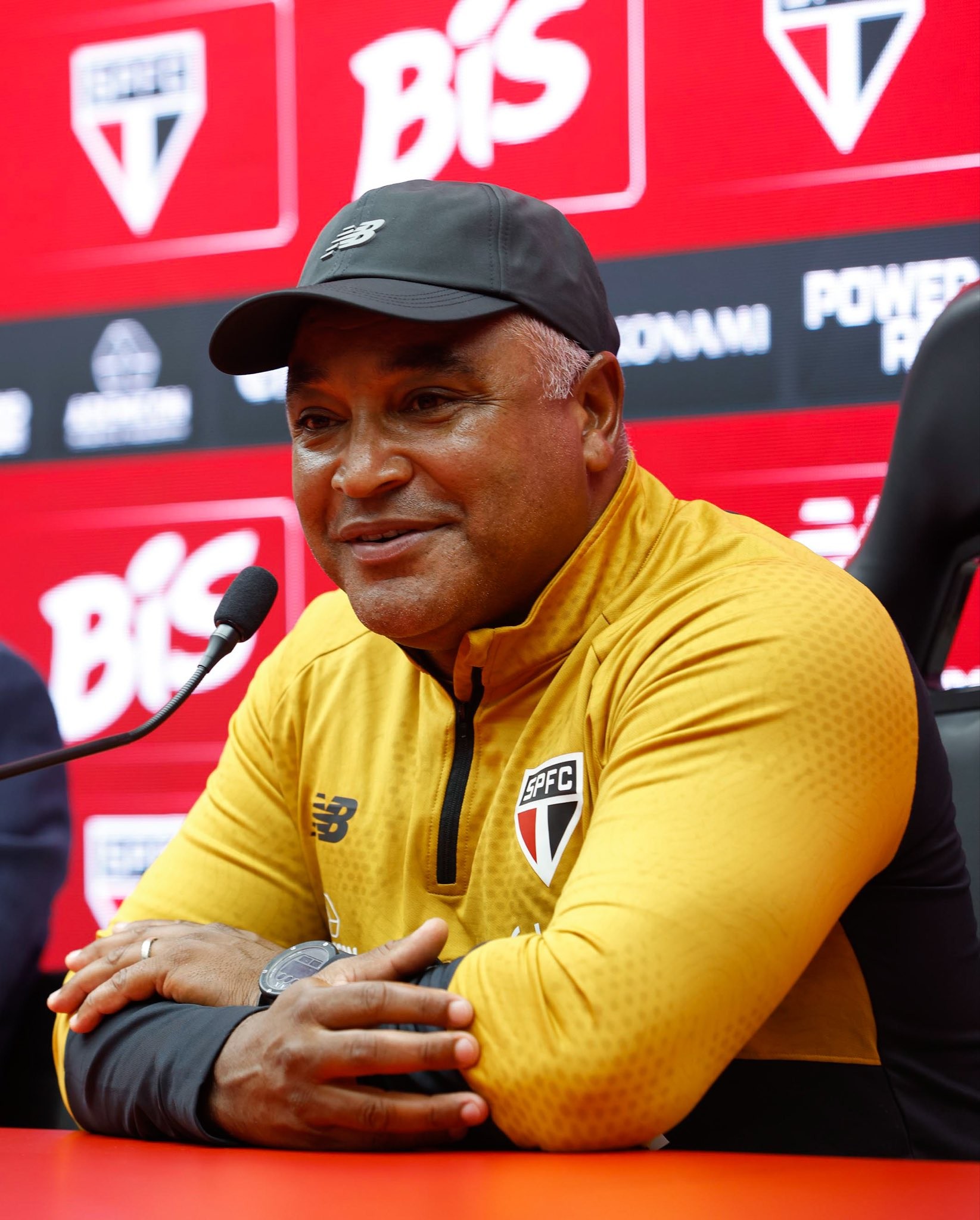 Roger Machado diz que São Paulo precisa pensar em títulos e avisa: 