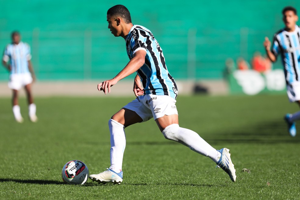 Gustavo Gomes, atacante do time sub-20 do Grêmio — Foto: Rodrigo Fatturi/Grêmio
