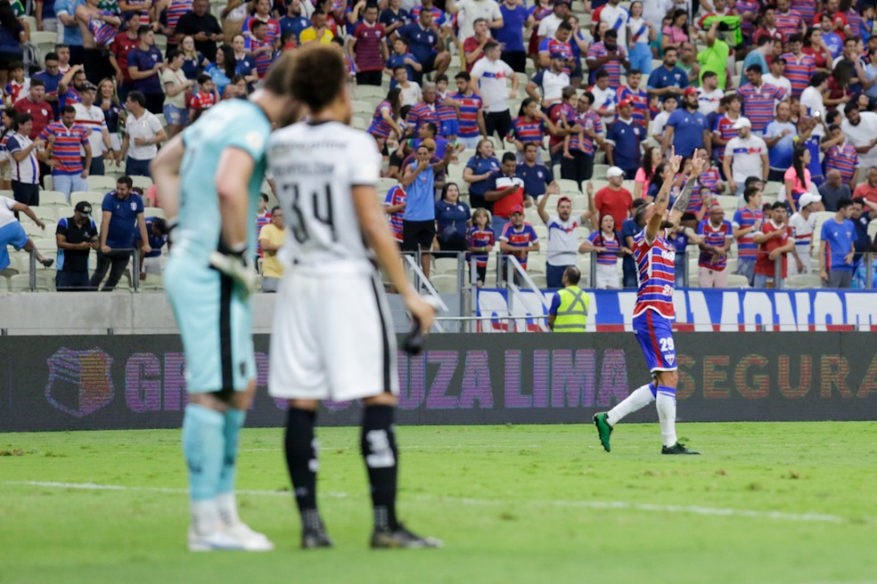 perri, adryelson, botafogo, fortaleza — Foto: Lucas Emanuel/AGIF