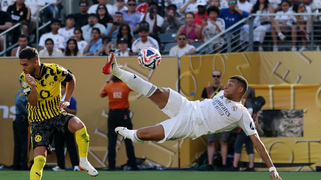 Golaço de Mabappé para o Real Madrid contra o Borussia Dortmund nas quartas do Mundial