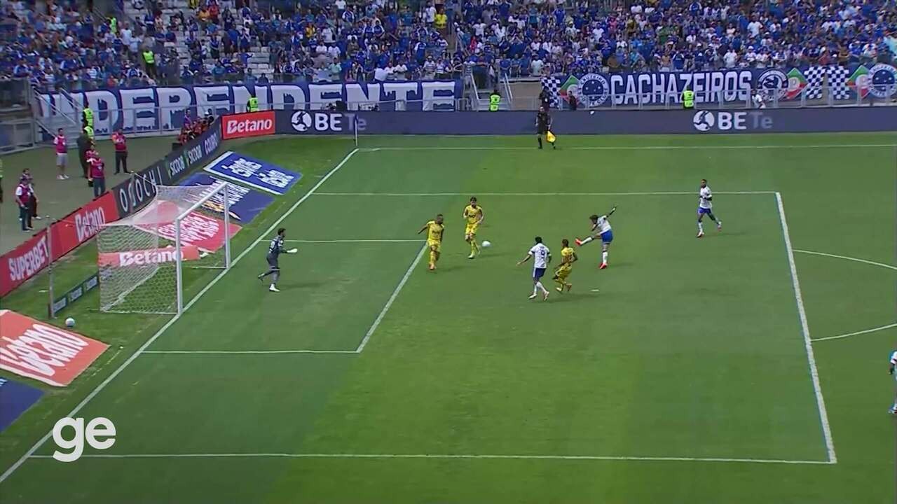 João Costa estreia com gol e símbolo do passado em vitória do Cruzeiro sobre o Mirassol