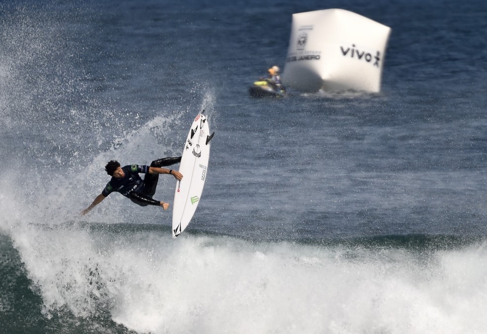 Surfista sempre gostou de se arriscar nos aéreos — Foto: André Durão