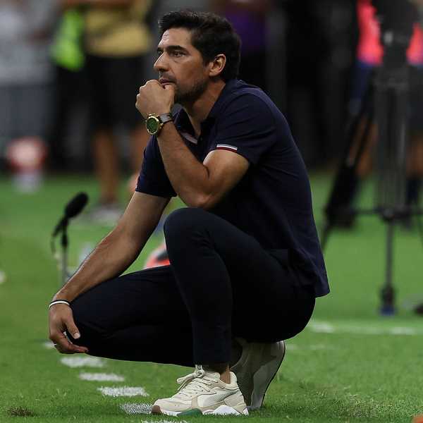 Palmeiras depende de resultados de rivais para avançar no Paulistão; confira próximos jogos.