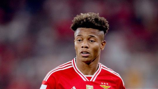 David Neres, ex-São Paulo, vai trocar o Benfica pelo Napoli