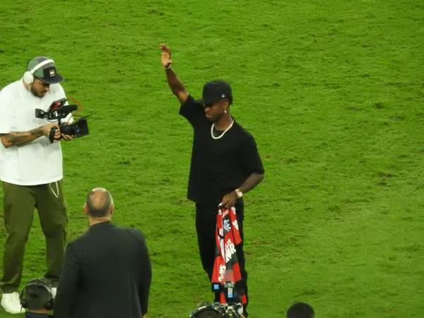 Vini Jr Motiva Equipe do Flamengo Antes da Final da Copa do Brasil