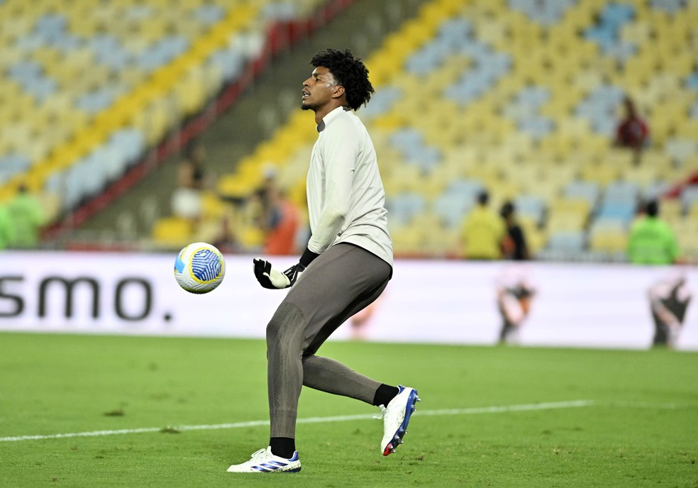 Hugo Souza será comprado pelo Corinthians — Foto: André Durão