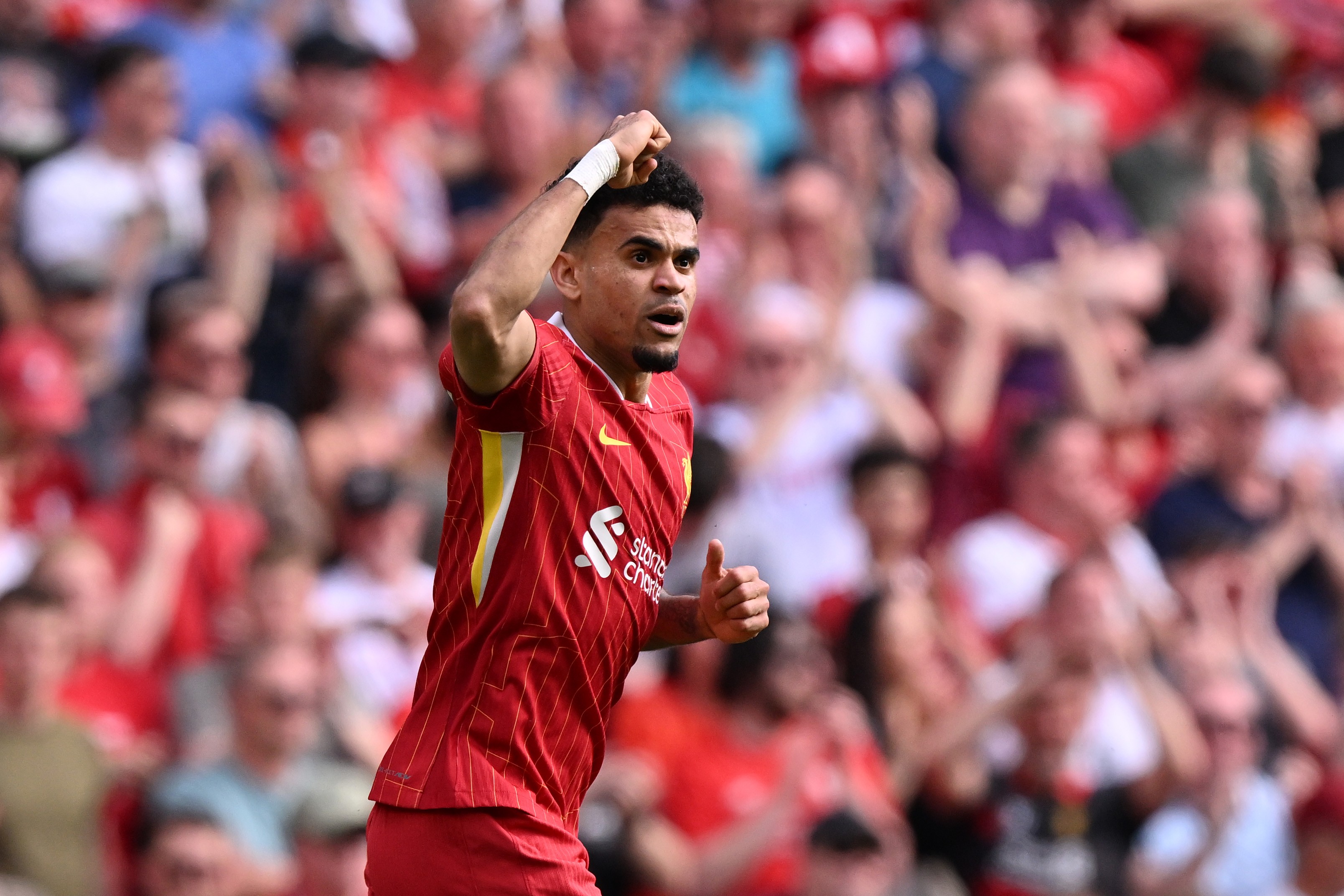 Liverpool recusa proposta do Barcelona por Luis Díaz