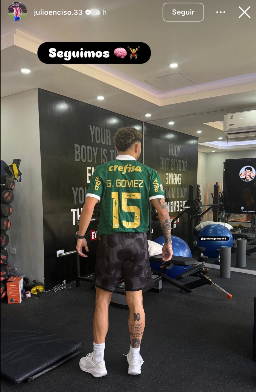 Jlio Enciso vestindo camisa de Gustavo Gmez em treino individual  Foto: Reproduo
