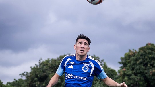 Trio do Cruzeiro evolui em trabalhos com elenco e se aproxima do retorno às vésperas do Brasileiro