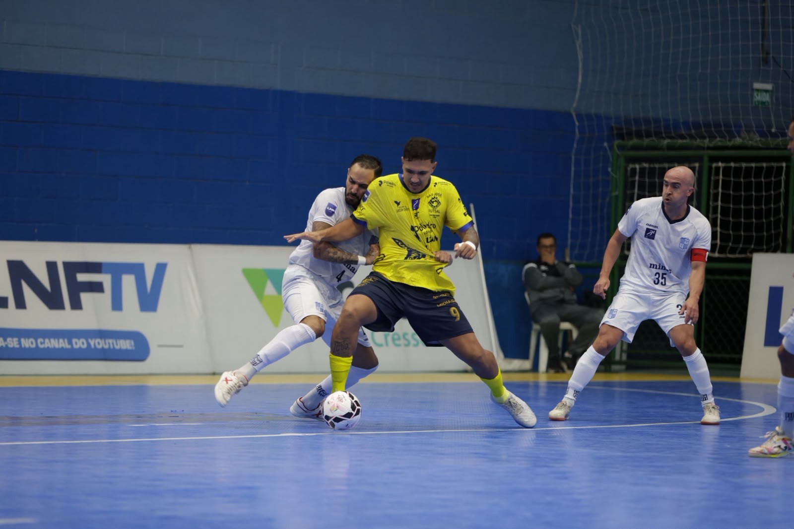 São José Futsal vence Minas e sobe para a 14ª posição na LNF