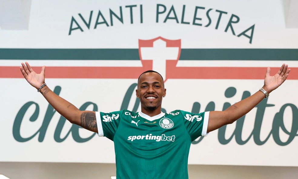 Marlon Freitas é anunciado pelo Palmeiras — Foto: Fabio Menotti/Palmeiras