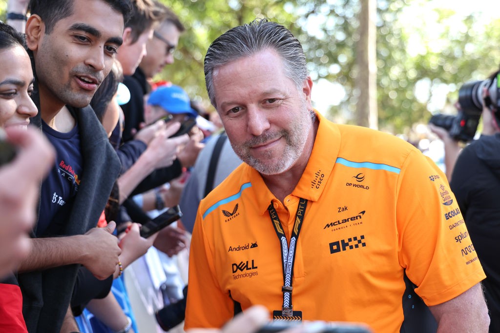 McLaren renova com CEO Zak Brown até 2030 na F1