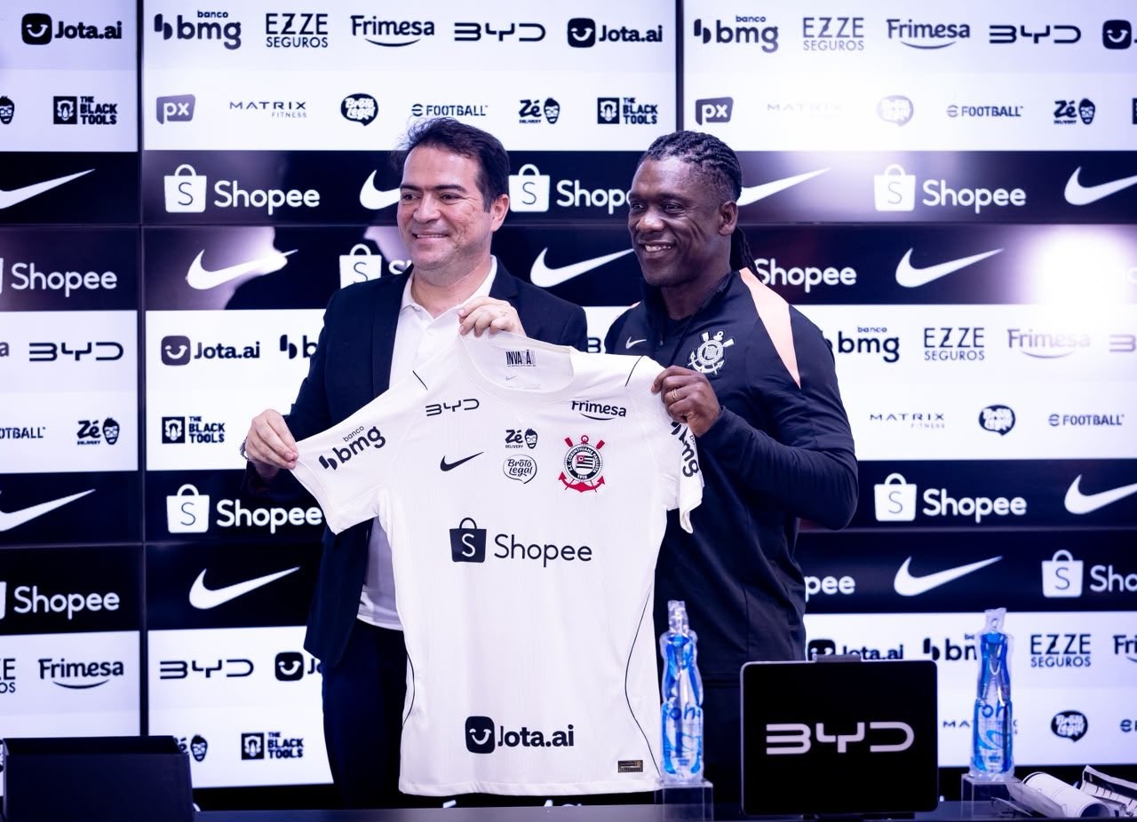 Seedorf elogia elenco e confia em recuperação do Corinthians: "Um leão ferido é perigoso"
