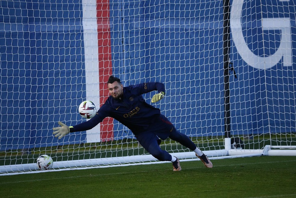 Letellier em treino do PSG — Foto: Divulgação / PSG